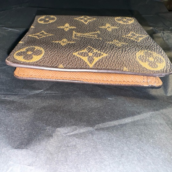 Authentic Louis Vuitton Monogram Bifold Wallet - Picture 3 of 8